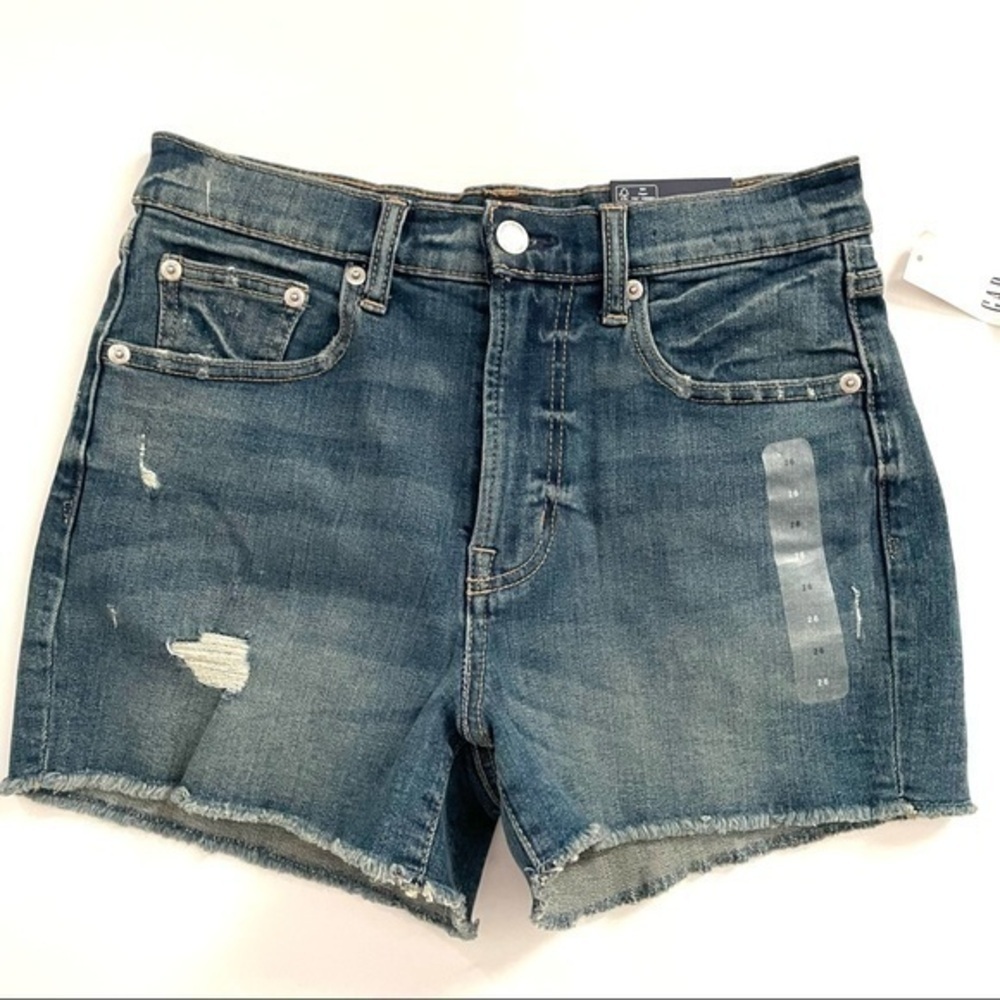 New Gap 3β High Rise Denim shorts Distressed Size 26
